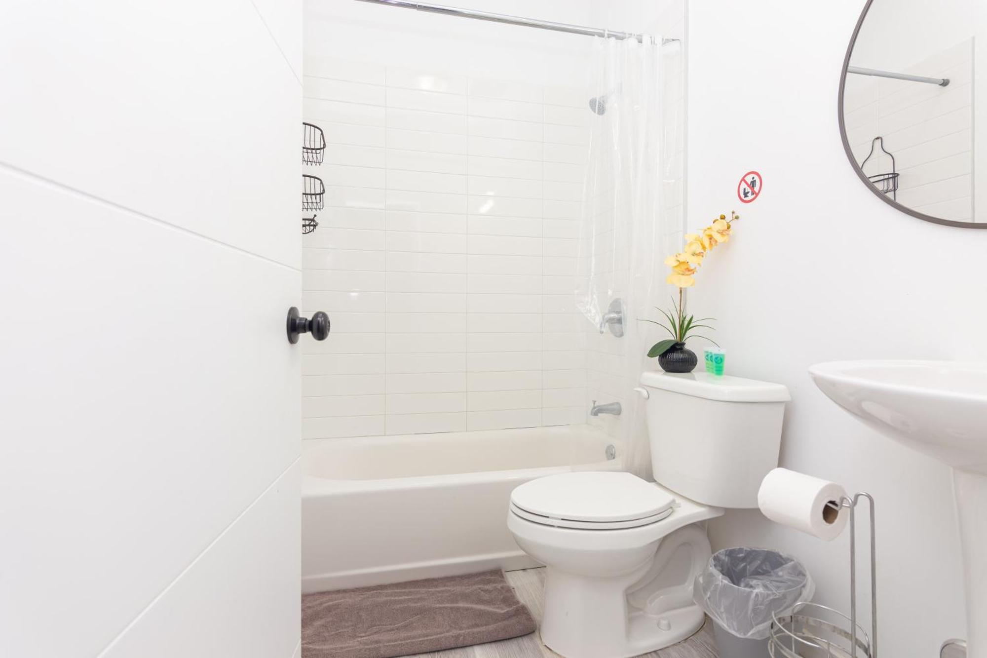 1 Bedroom Apartment - Midtown Miami Exterior photo