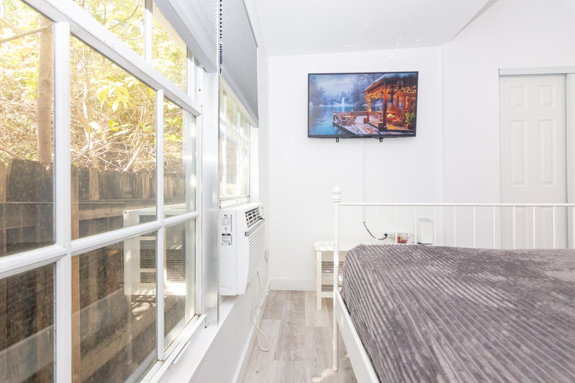 1 Bedroom Apartment - Midtown Miami Exterior photo