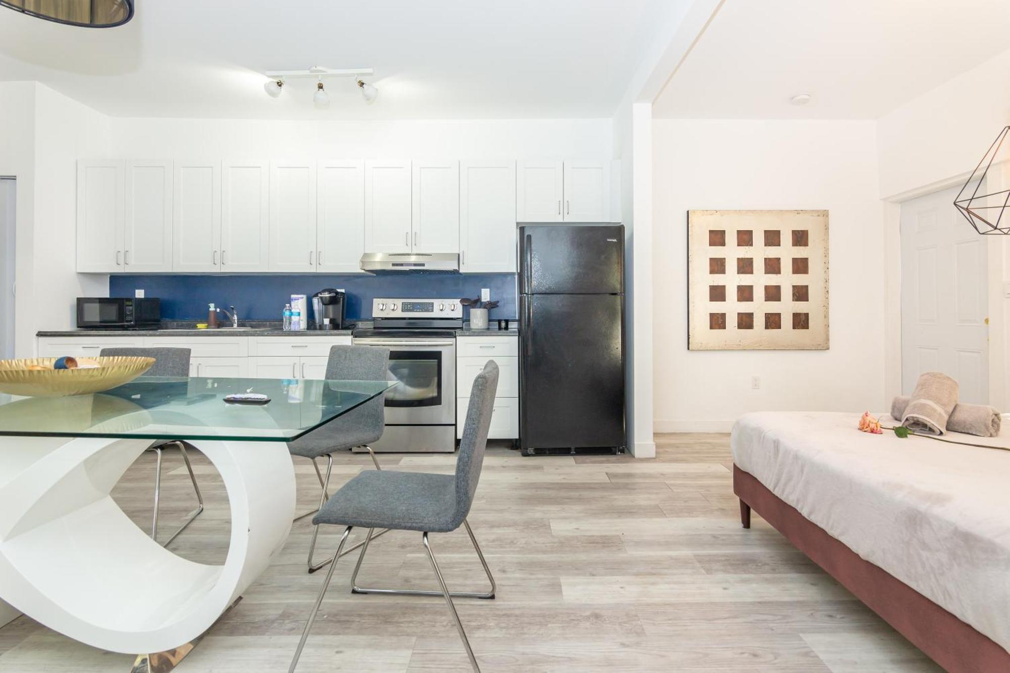 1 Bedroom Apartment - Midtown Miami Exterior photo